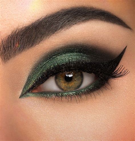 Green Eye Makeup