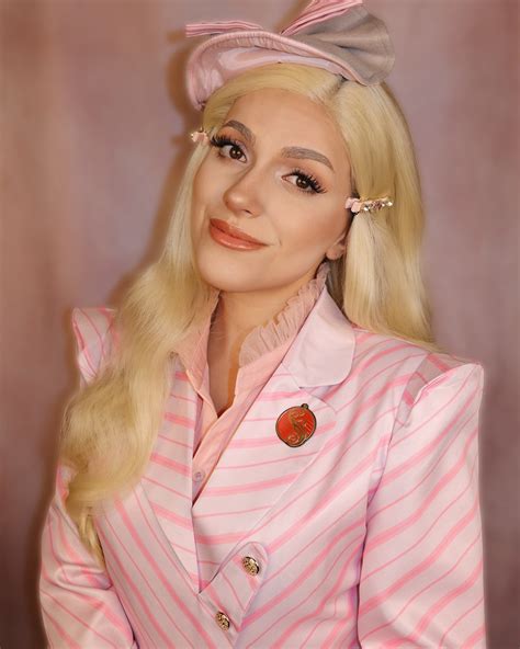 “𝐻𝒾. 𝒲𝒽𝒶𝓉’𝓈 𝓎𝑜𝓊𝓇 𝓃𝒶𝓂𝑒?” “𝒢𝓁𝒾𝓃𝒹𝒶. 𝒯𝒽𝑒 ‘𝑔𝒶’ 𝒾𝓈 𝓈𝒾𝓁𝑒𝓃𝓉.” 🫧🫧🫧 Well. I was