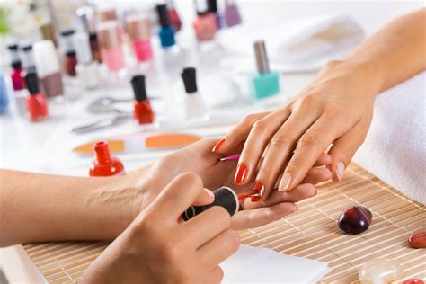 Deluxe Nails: Read Reviews and Book Classes on ClassPass