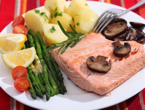 Salmon and vegetables meal stock photo. Image of potatoes - 8541734