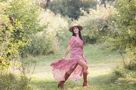 APPLE ORCHARD — Madalyn Joy Rennicke