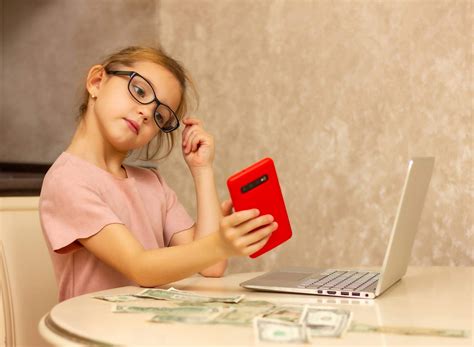 ¿Cómo proteger a los niños en las redes sociales? Riesgos más comunes