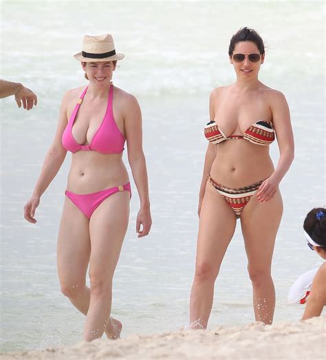 Kelly Brook Topless Big Boobs Bikini Candids On The Beach In Cancun www