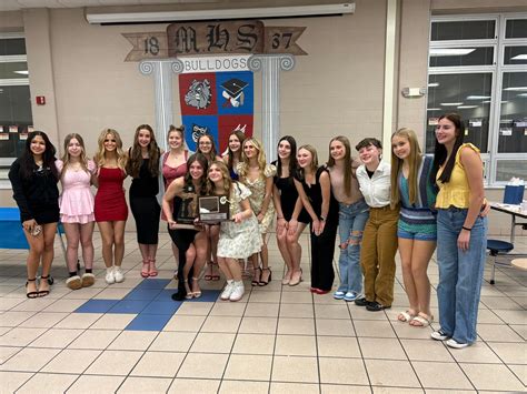 Kathy Showers (@kathyshowers) • Instagram photos and videos