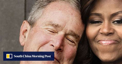 Michelle Obama gives George W. Bush a great big hug and the internet ...