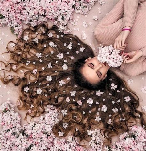 Лучшие позы для фотосессий – 100+ идей | Hair photography, Artistic ...