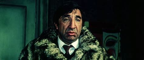 Одиноким предоставляется общежитие - 1983: актеры, рейтинг и отзывы на ...