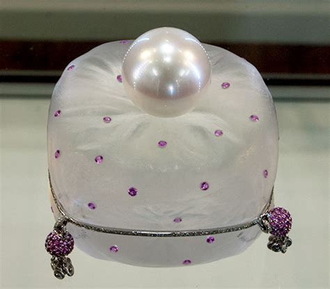 Worlds Largest Natural Pearl