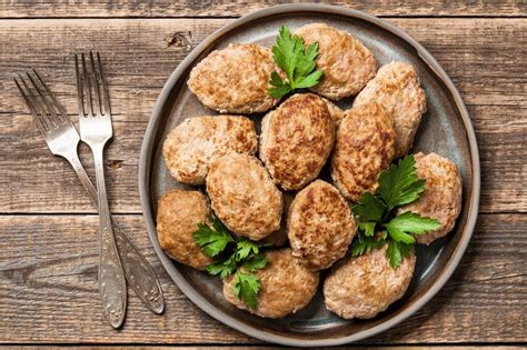 Котлеты из индейки – простой и вкусный рецепт, как приготовить пошагово