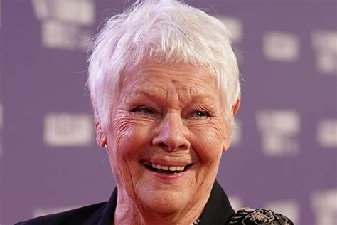Video shows Dame Judi Dench treating hotel guests to performance of ...