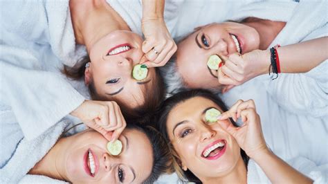 Benefits Of Cucumber: Try These 3 DIY Facemasks And Get The Flawless Skin