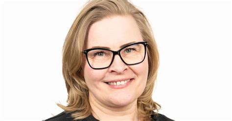 Keskustan kansanedustaja Hanna Huttunen pyrkii puolueensa ...