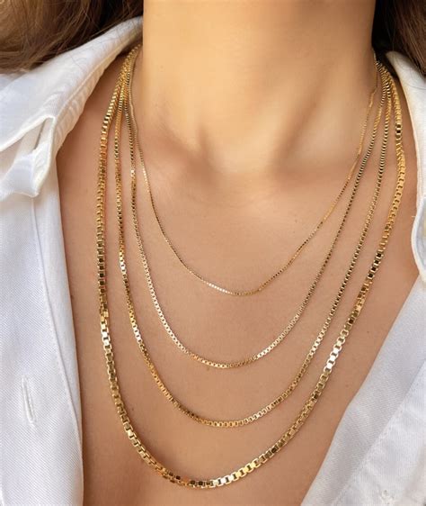 chain women 10