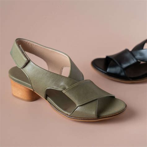 ERIC MICHAEL- Isla in Black & Green Leather | Plum Bottom