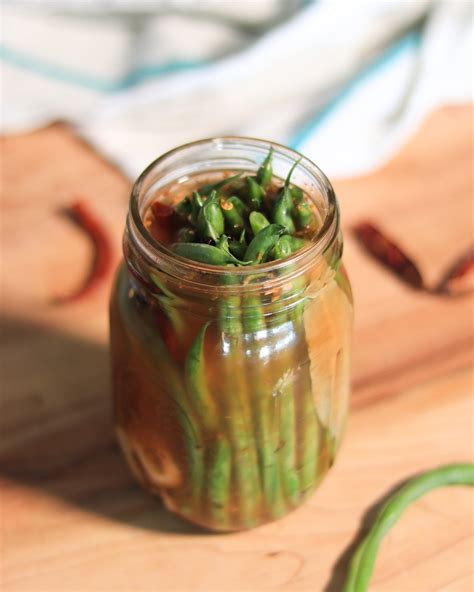 New Orleans Hot Pickled Green Beans [Keto, Low-carb, Sugar-free, Gluten