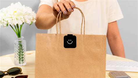 Adesivo para Fechar Sacola com Sua Arte | Printi