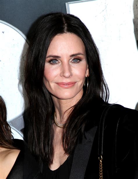 Courteney Cox Mocks 'Embarrassing' Bangs From 'Scream' [VIDEO]