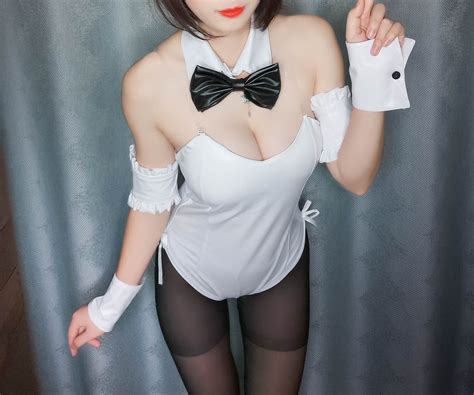 Black rice porridge - bunny girl - V2PH