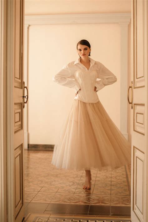Cayetano González Captures Nastya Salenko In Dramatic Elegance For L ...