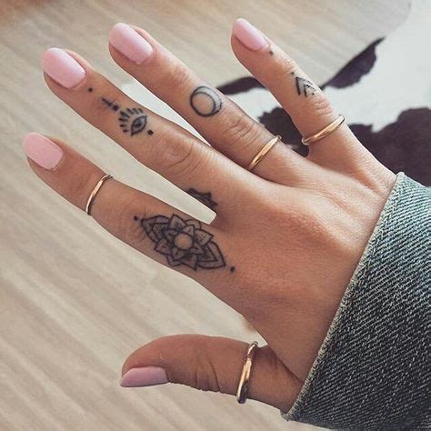 Share 79+ unique girly finger tattoos super hot - in.coedo.com.vn