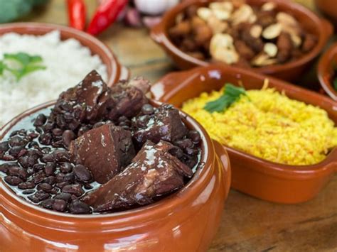Receita Tradicional De Feijoada - Receita de feijoada tradicional: Aprenda como fazer