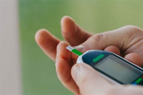 Differences between insulin and glucagon
