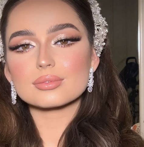 Glam makyaj nedir, nasıl yapılır? - KizlarSoruyor