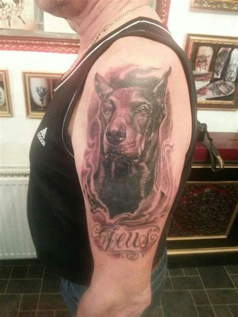 Doberman tattoo | Doberman tattoo, Dog tattoos, Animal tattoos