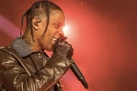 travis scott giving  electrifying performance   concert