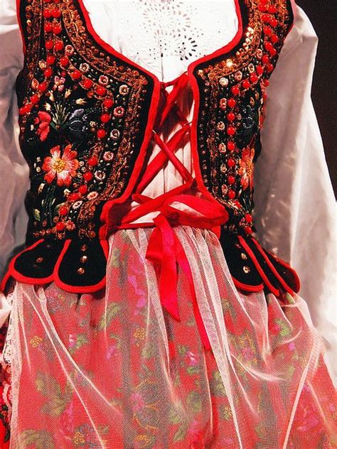 Polish dress | Polish dress, Polish traditional costume, Traditional ...