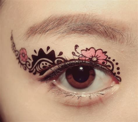 Best 12 Temporary Makeup Tattoo Designs