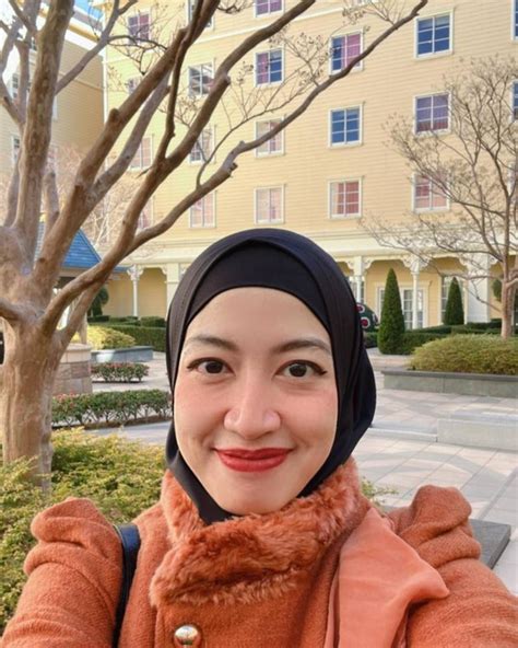 Portrait of Maissy Former Child Artist Vacationing in Japan with ...