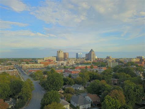 These 5 North Carolina Cities Rank Among Best For Naked Gardening - V