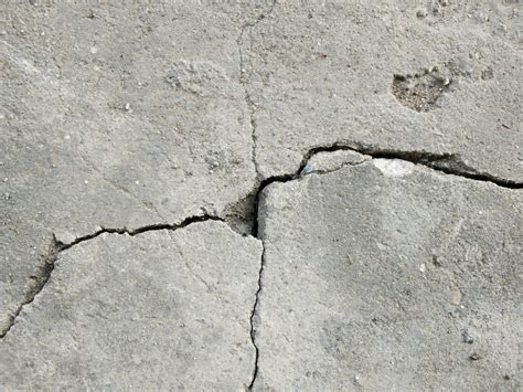 How To Fix A Cracked Concrete Foundation at Dawn Anderson blog