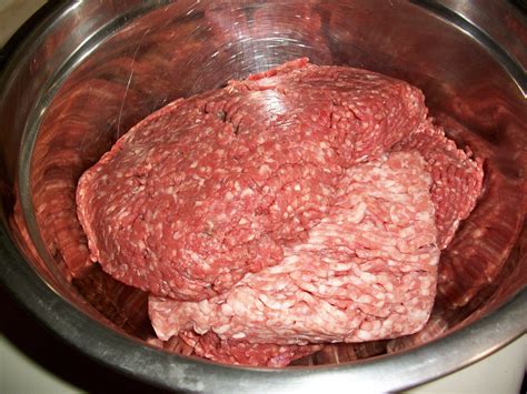 beef raw ground meat  photo  pixabay