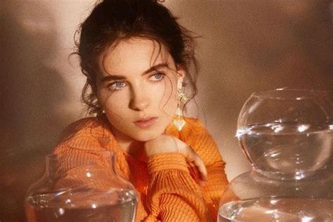 Darci Shaw Biography | Net Worth, Sister, Siblings, The Irregulars, Age