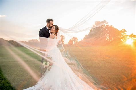Best Practices For Wedding Photographers For Creating Stunning Sunset