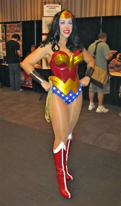 Wonder Woman cosplay | Wonder woman, Wonder woman cosplay, Cosplay