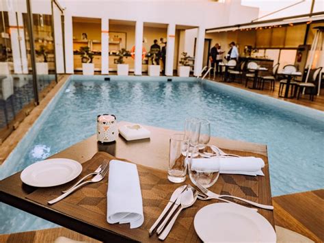 7 Best Luxury Hotels To Stay At In Singapore | by NR