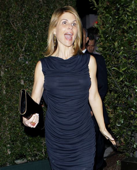 Lori Loughlin Pictures (32 Images)