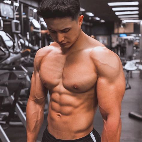 Gabriel Valantino App - Online fitness coach & Content creator