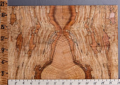Maple Wood Grain Pattern