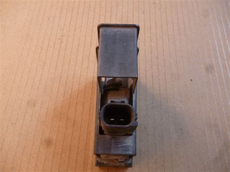 Ford Focus 2 Замок лючка бензобака. Купить по низкой цене на разборке ...