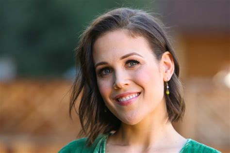Erin Krakow's bio: age, husband, net worth, latest movies - Legit.ng