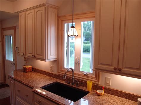 White Cabinets and Granite Countertops for Your Dream Kitchen