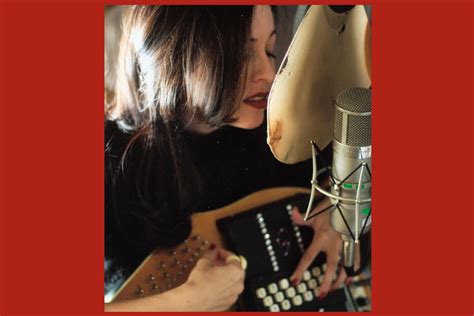 World Premiere Video: "Valentine" by Grey DeLisle - DittyTV