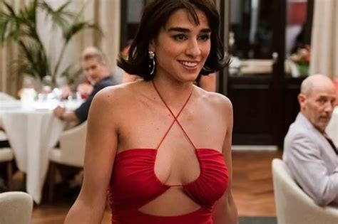 Here's where to buy the best of 'The White Lotus' Season 2 style