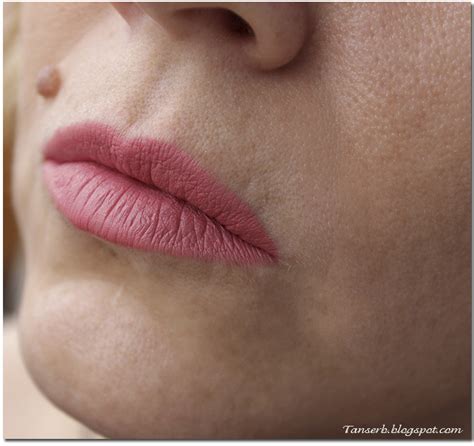Помады Avon Матовый идеал : Review / Обзор
