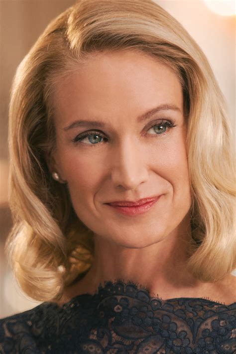 Kelly Lynch's Instagram, Twitter & Facebook on IDCrawl