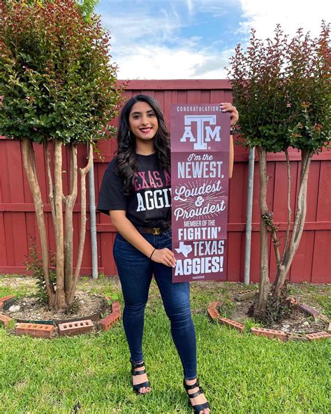 Isha ॐ (@isha.gondaliya) • Instagram photos and videos